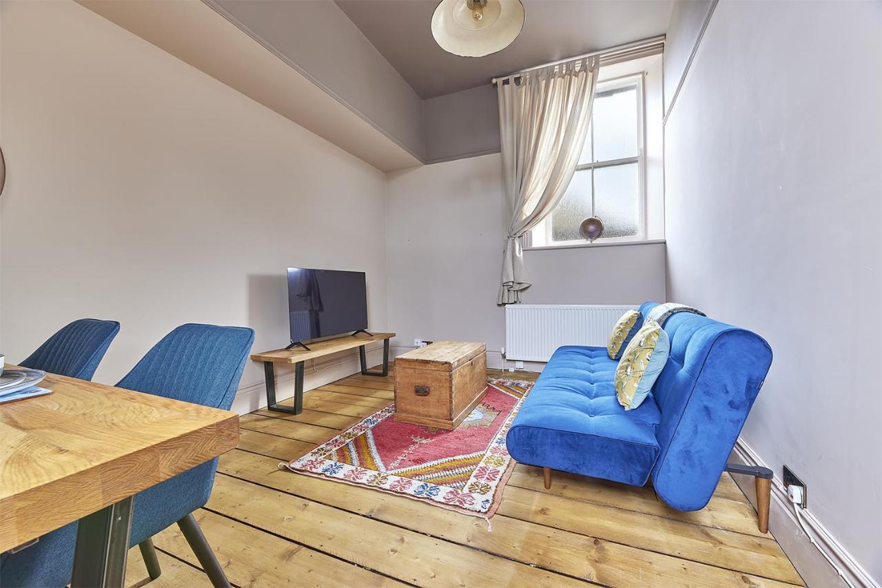 Host & Stay - The Old Courtroom Flat Amble Exterior photo
